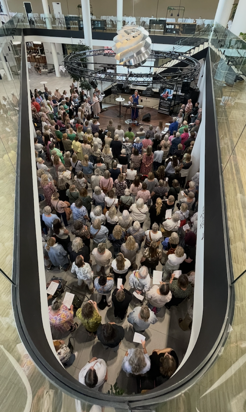 odeon-jerry-choir